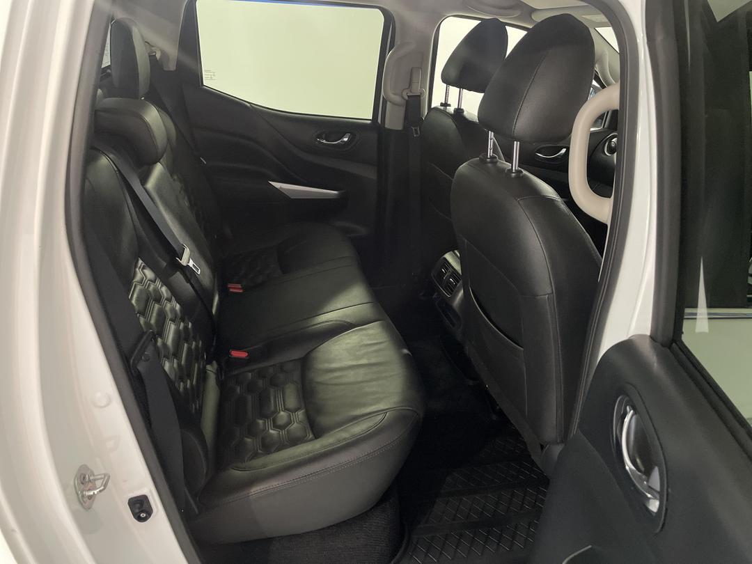 Photo '20' of Nissan Navara