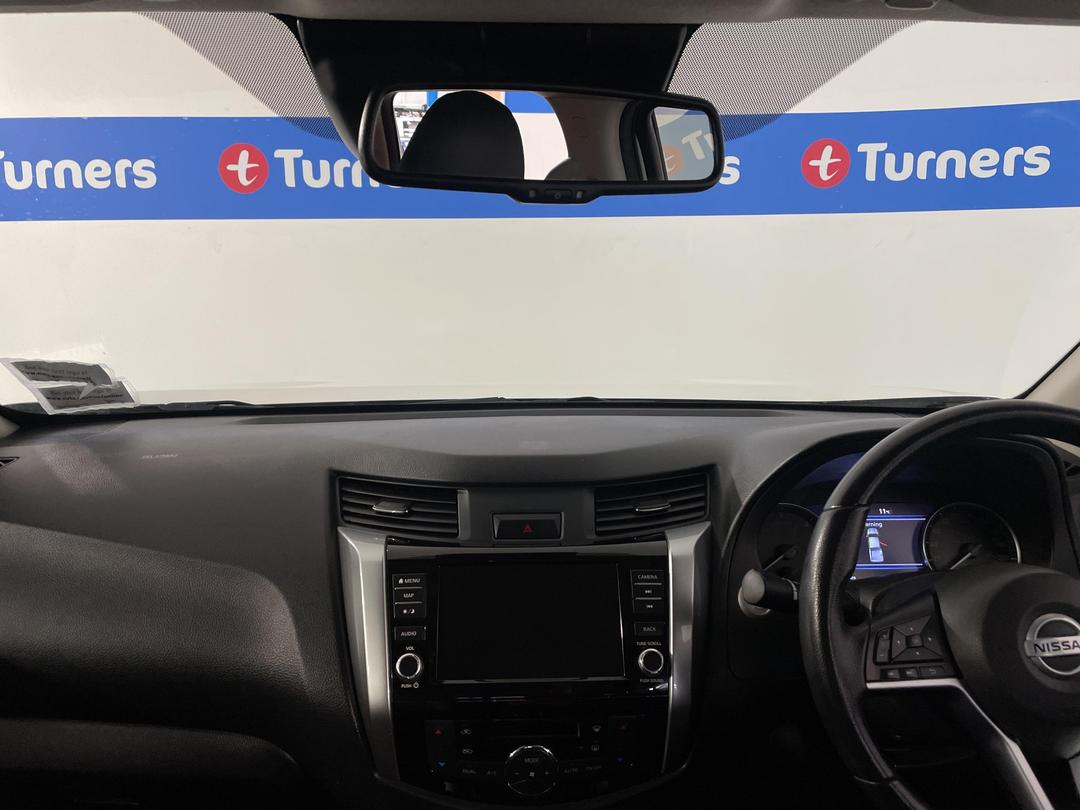 Photo '17' of Nissan Navara