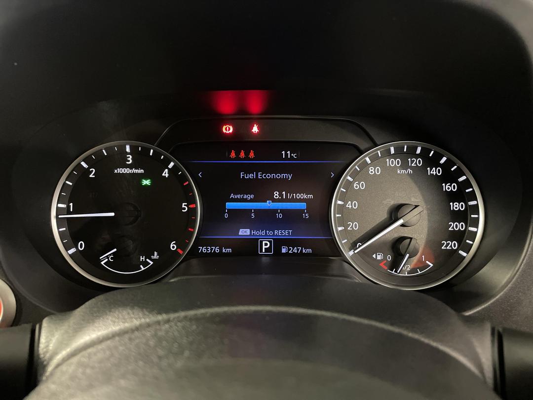 Photo '21' of Nissan Navara