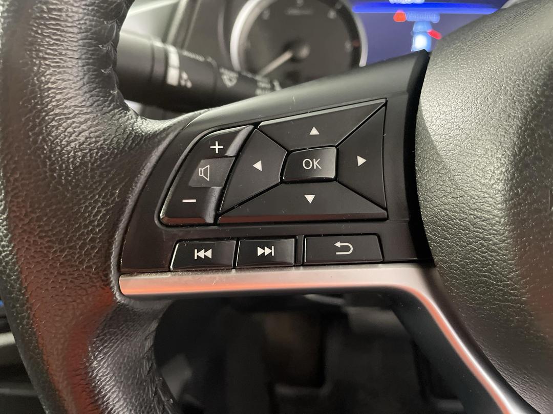 Photo '27' of Nissan Navara