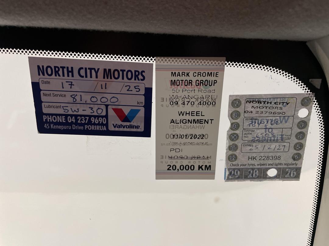 Photo '34' of Nissan Navara