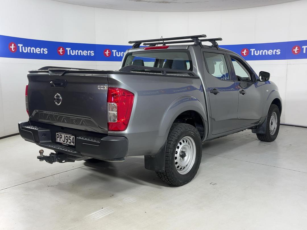 Photo '7' of Nissan Navara
