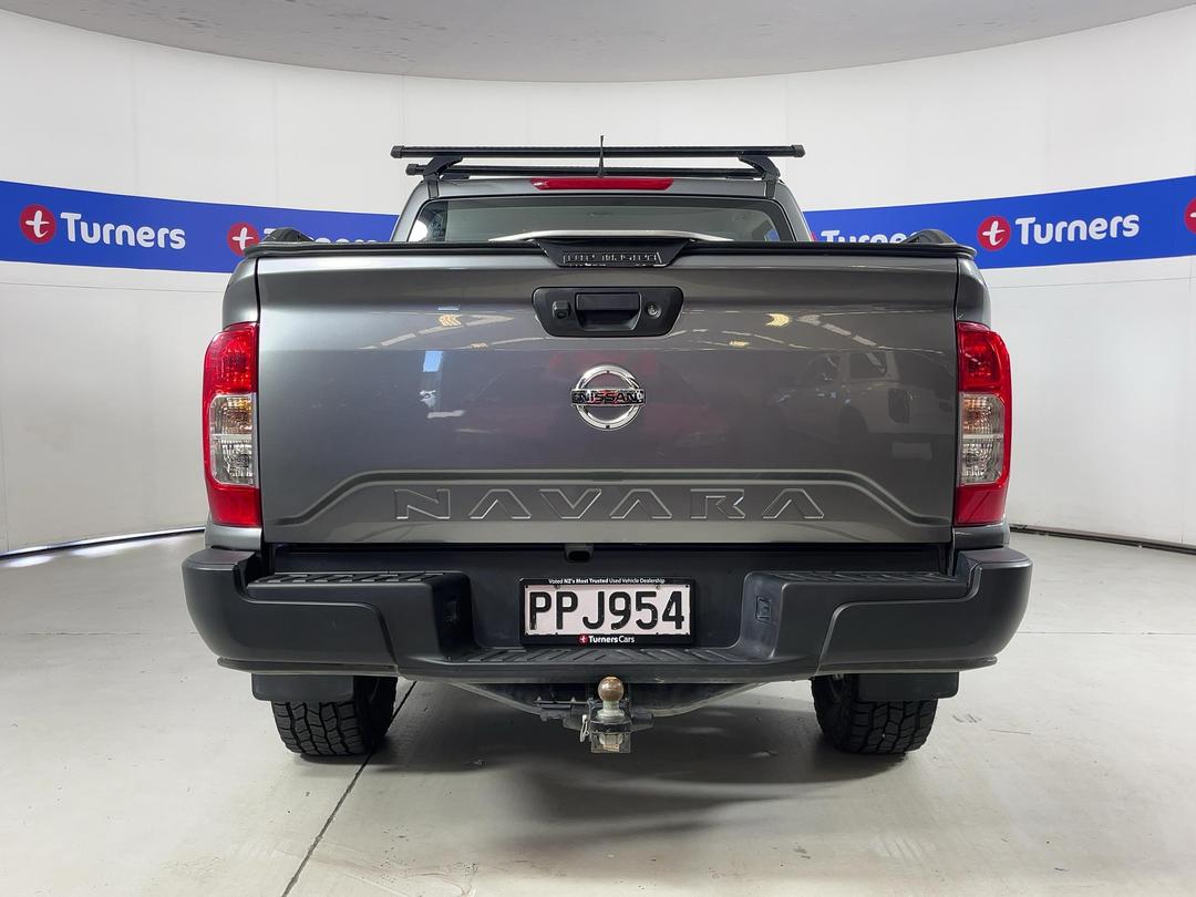 Photo '6' of Nissan Navara