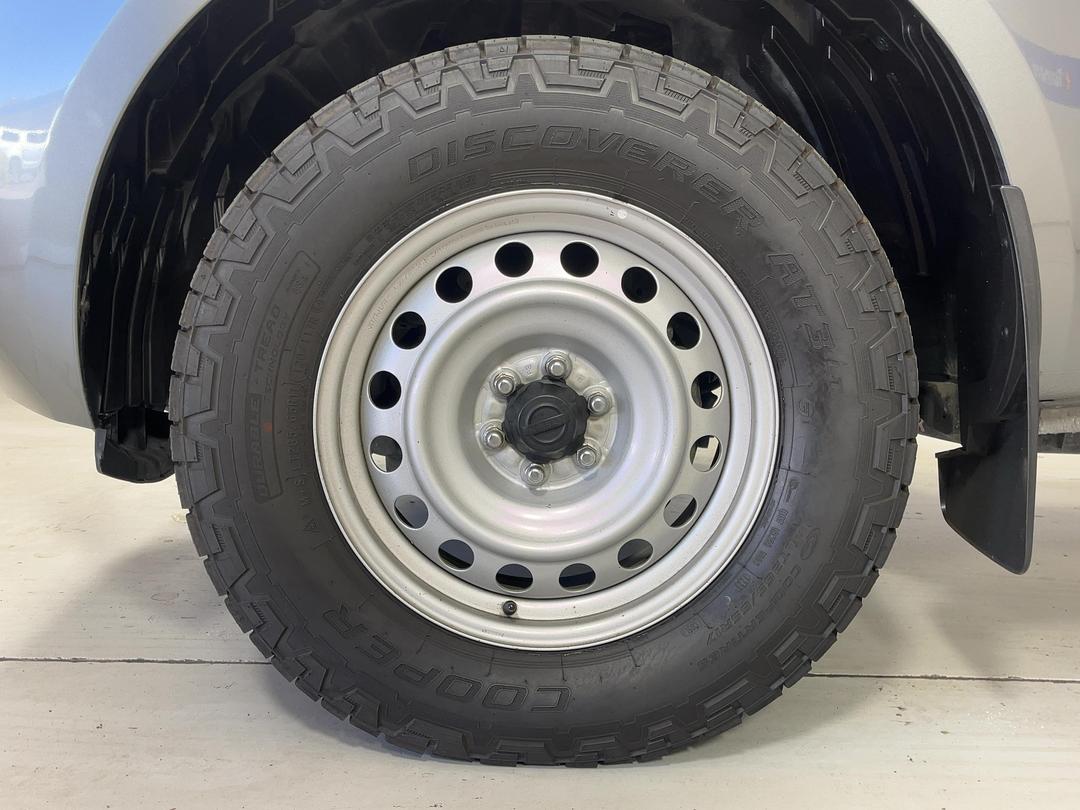Photo '10' of Nissan Navara