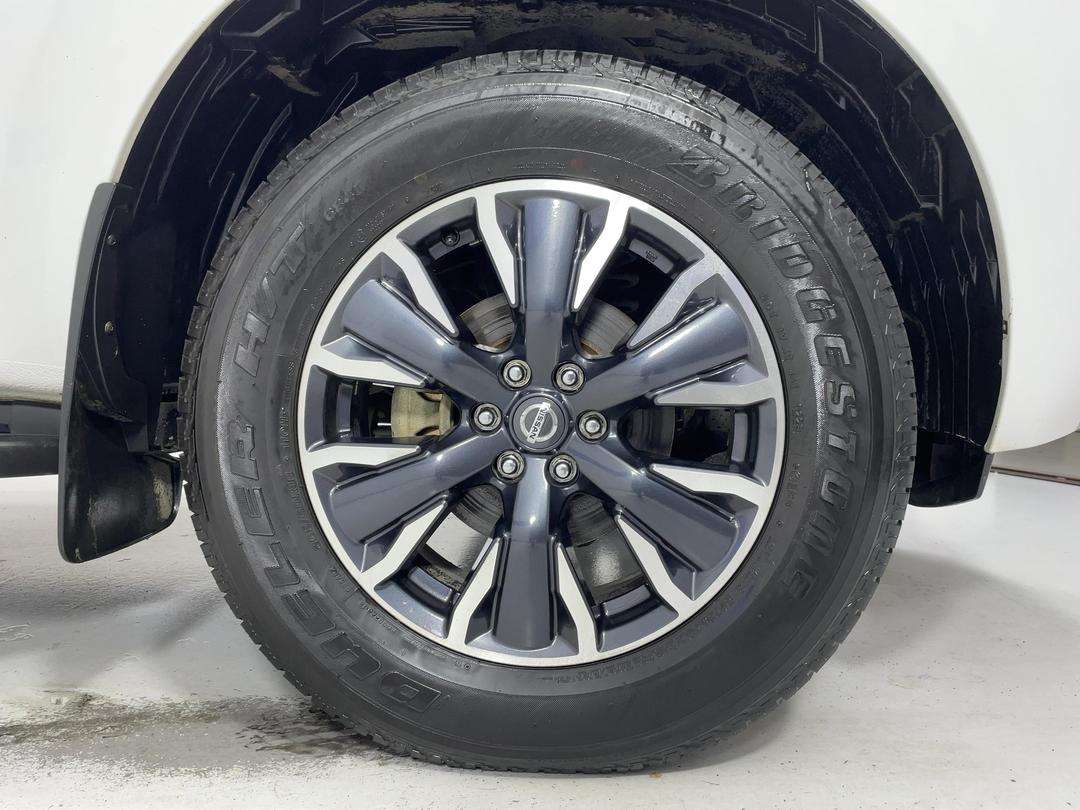 Photo '9' of Nissan Navara