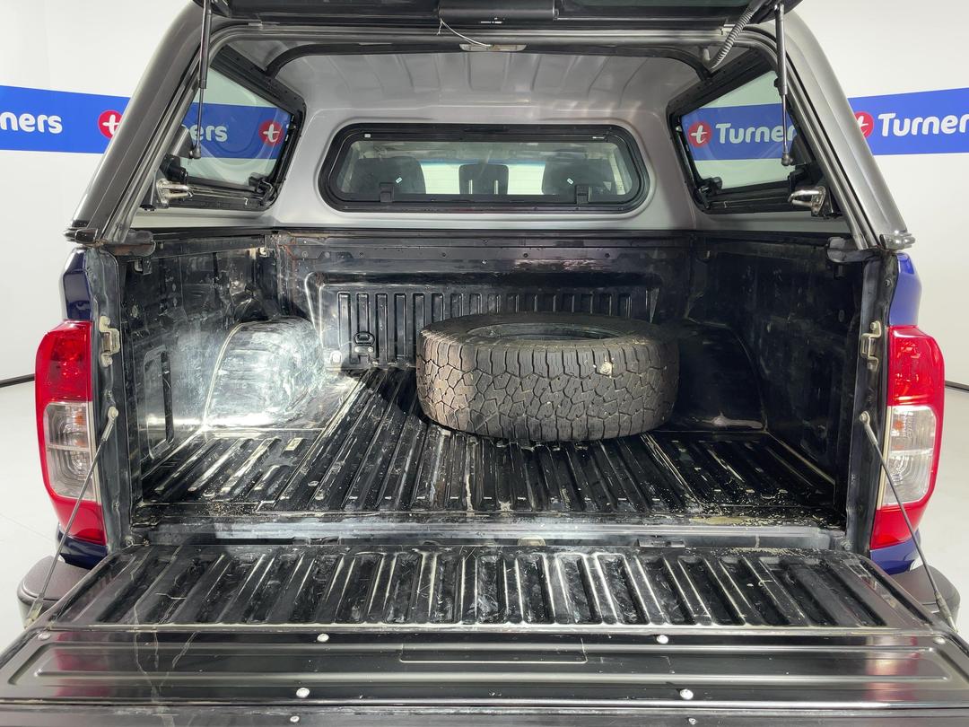 Photo '14' of Nissan Navara