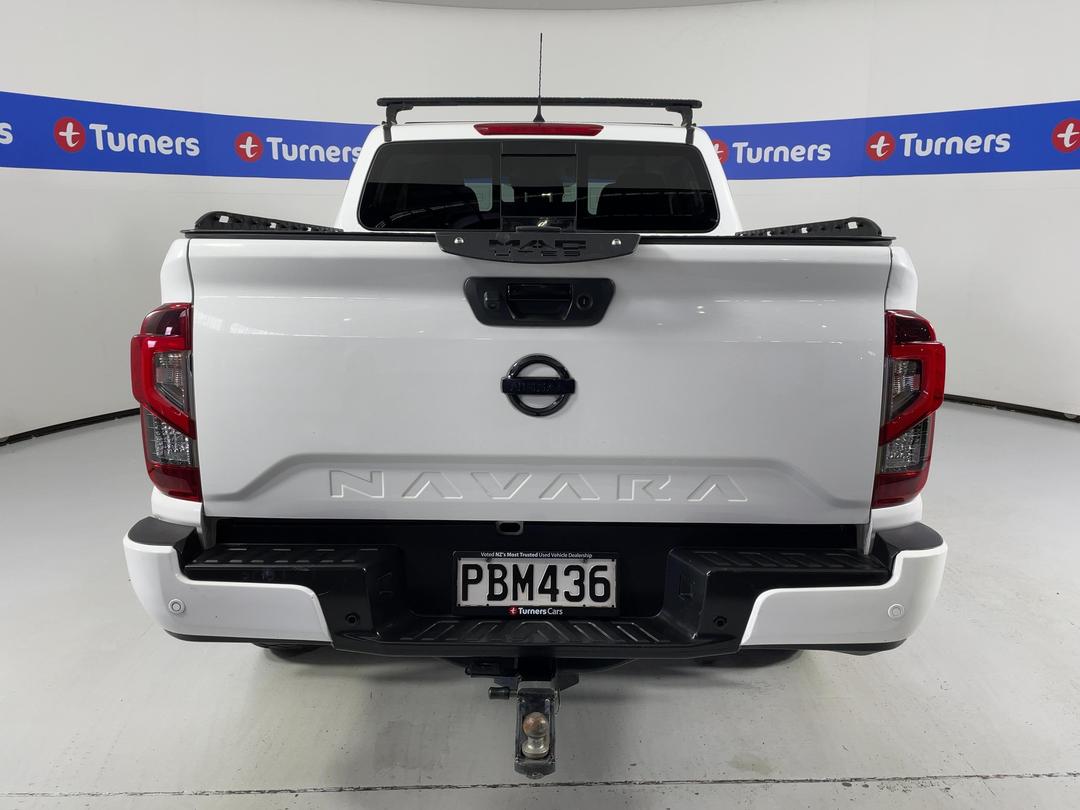 Photo '6' of Nissan Navara