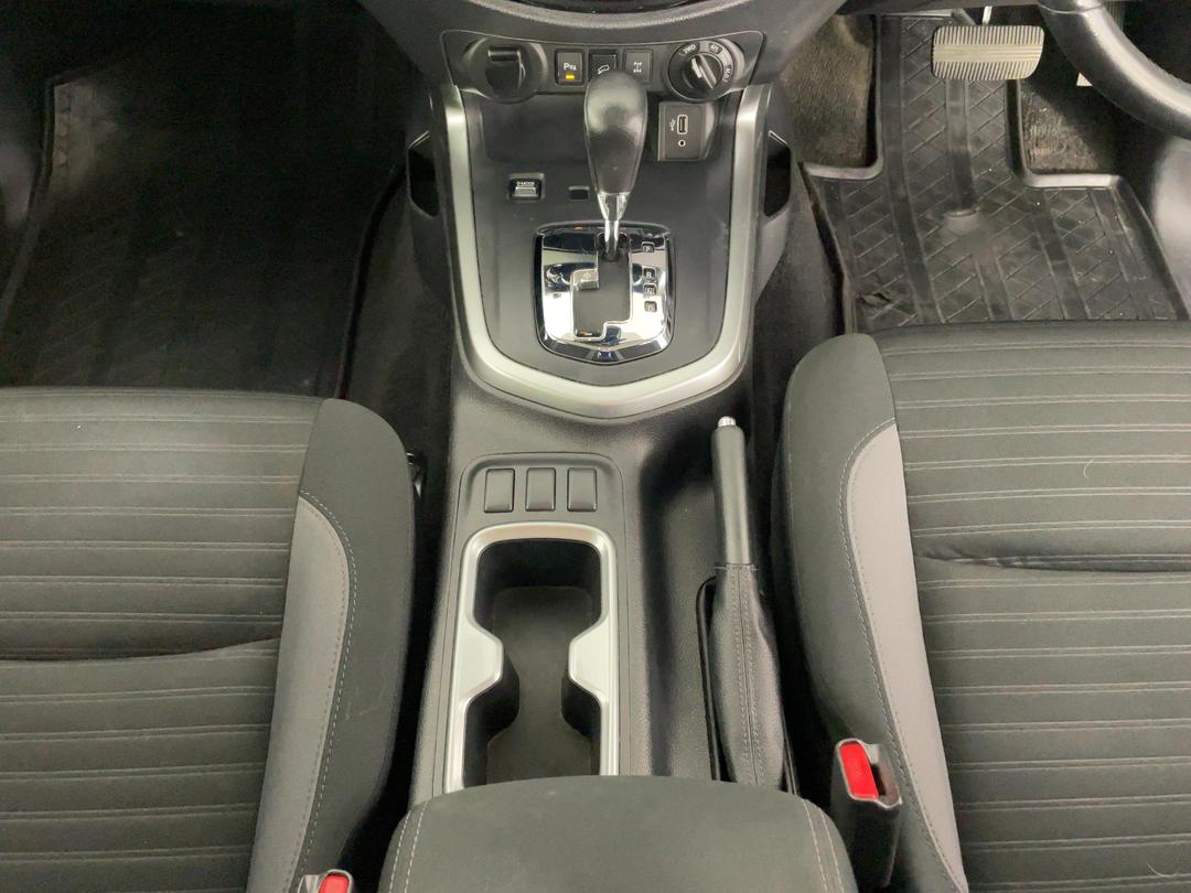 Photo '18' of Nissan Navara