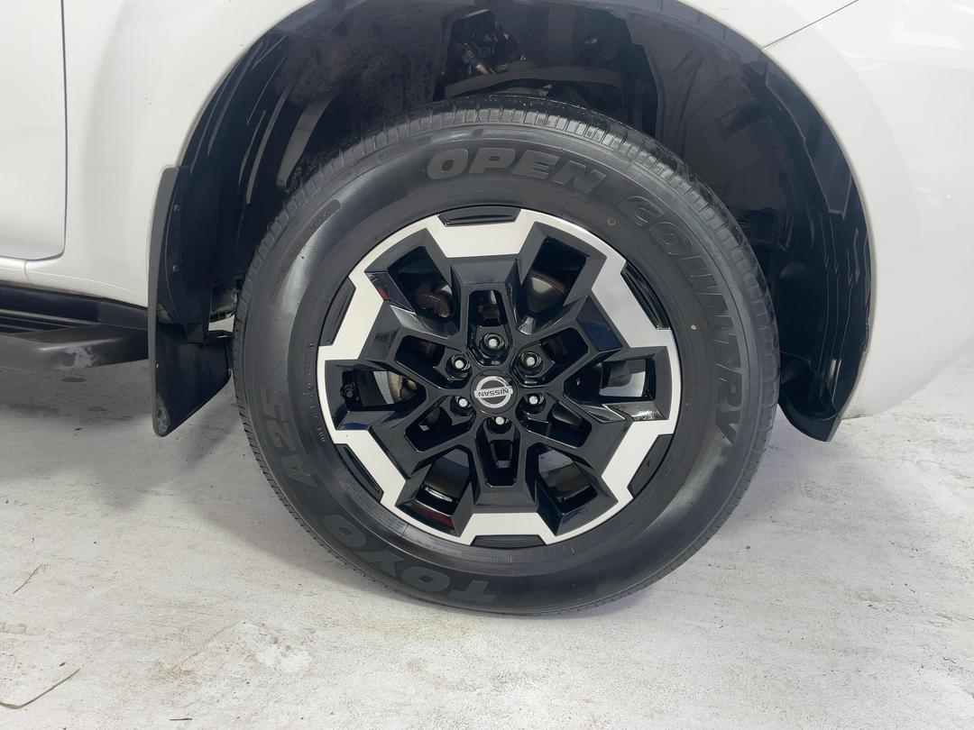 Photo '9' of Nissan Navara