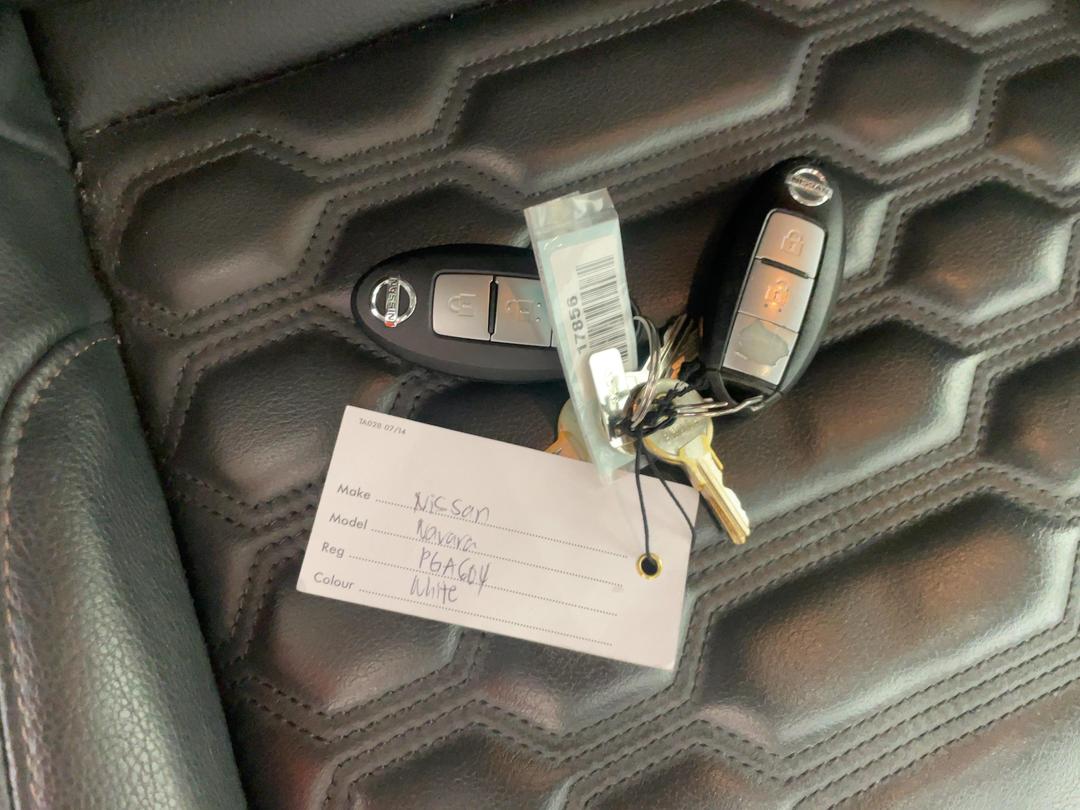 Photo '22' of Nissan Navara