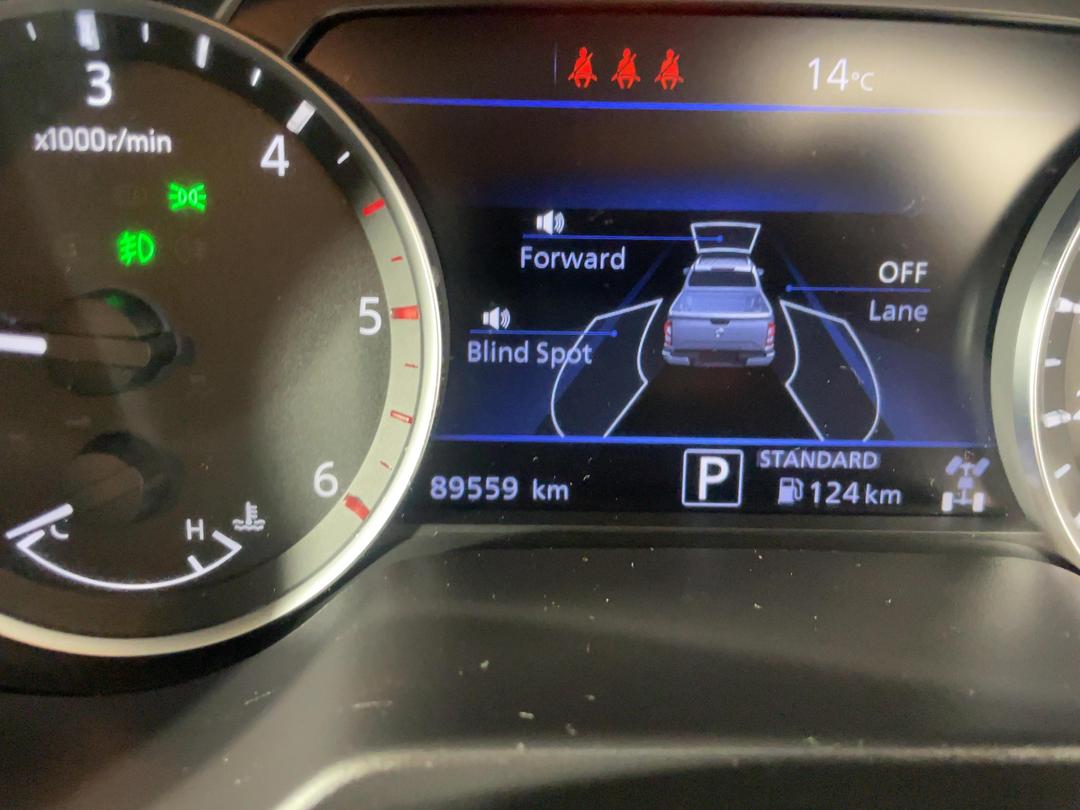 Photo '21' of Nissan Navara