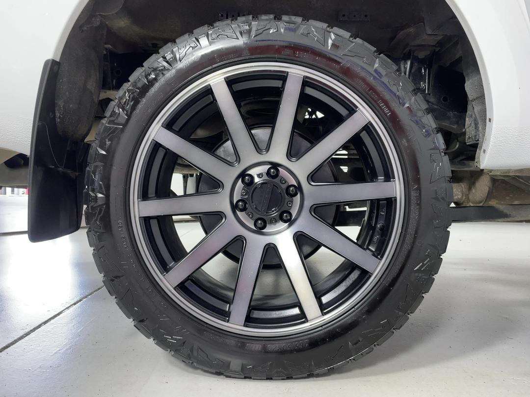 Photo '12' of Nissan Navara