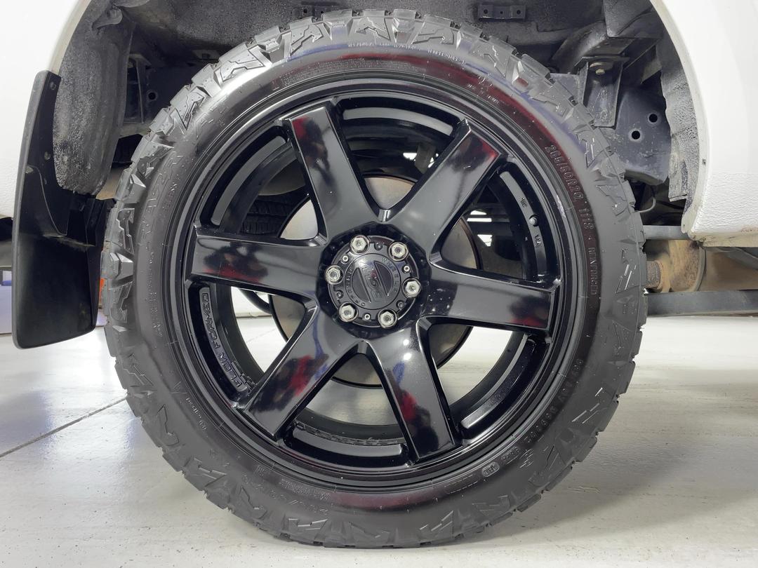 Photo '12' of Nissan Navara