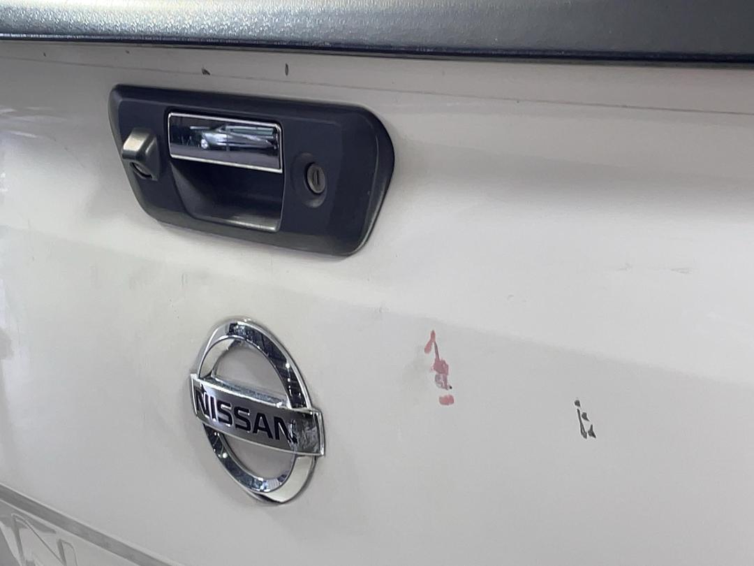 Photo '25' of Nissan Navara