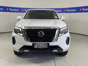Photo '2' of Nissan Navara