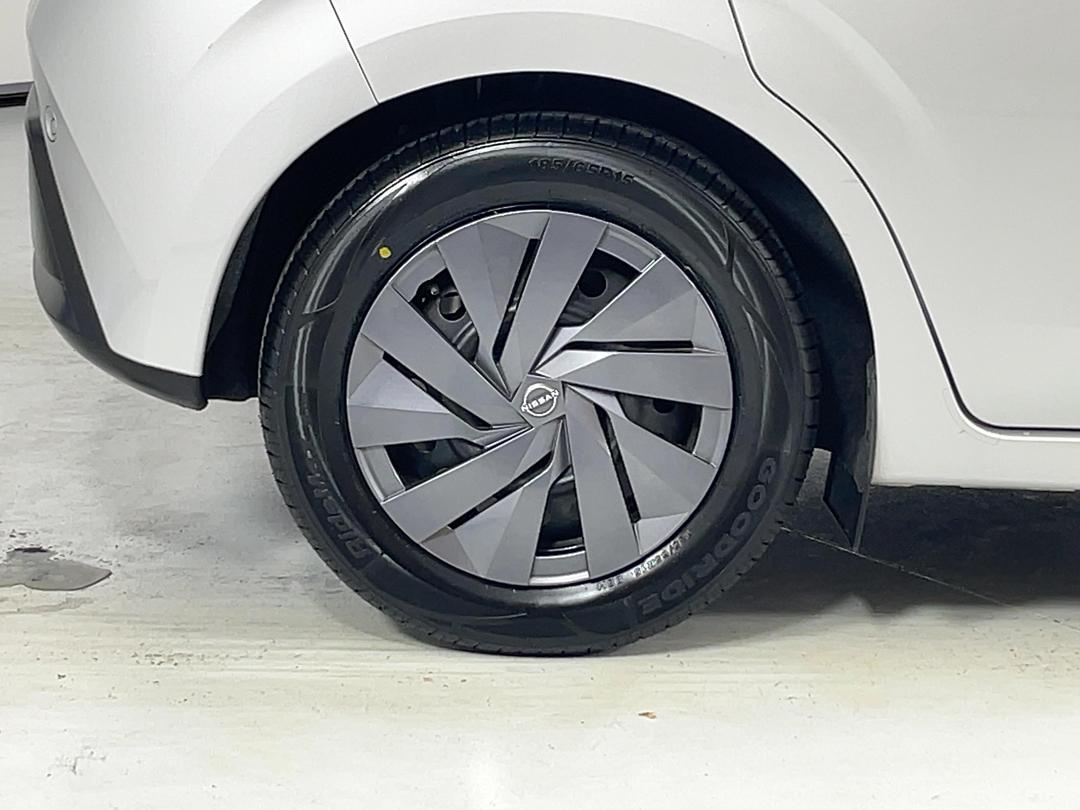 Photo '12' of Nissan Note