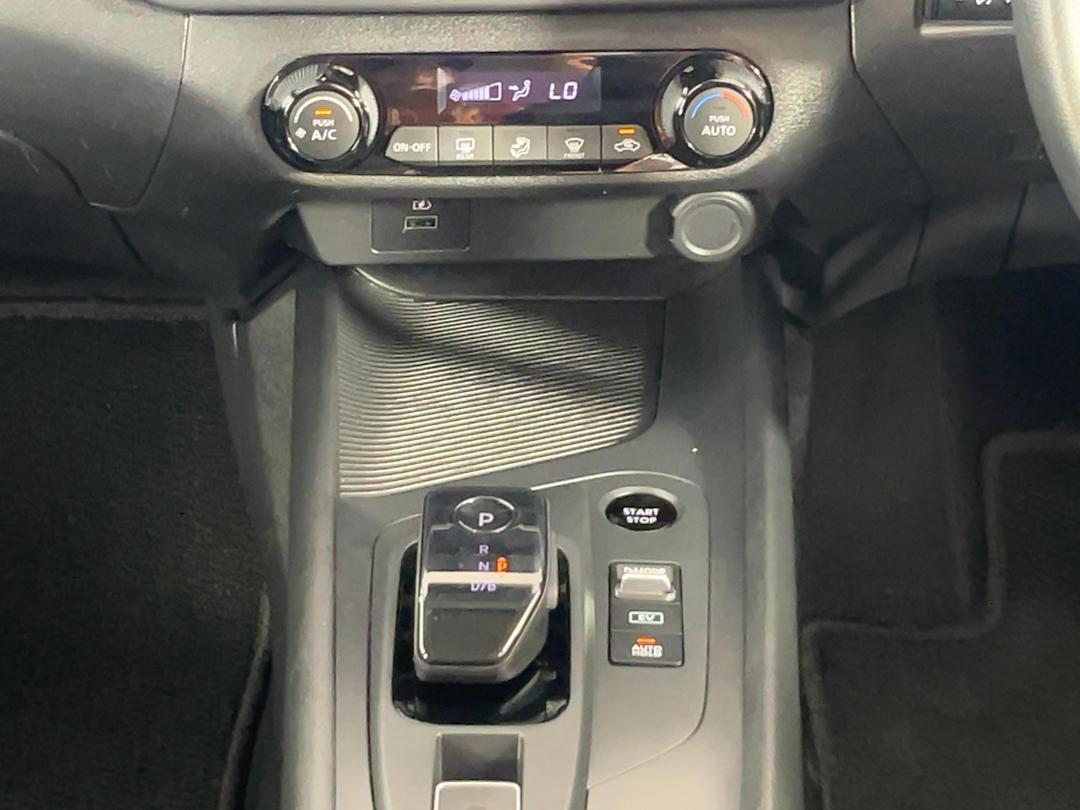 Photo '18' of Nissan Note