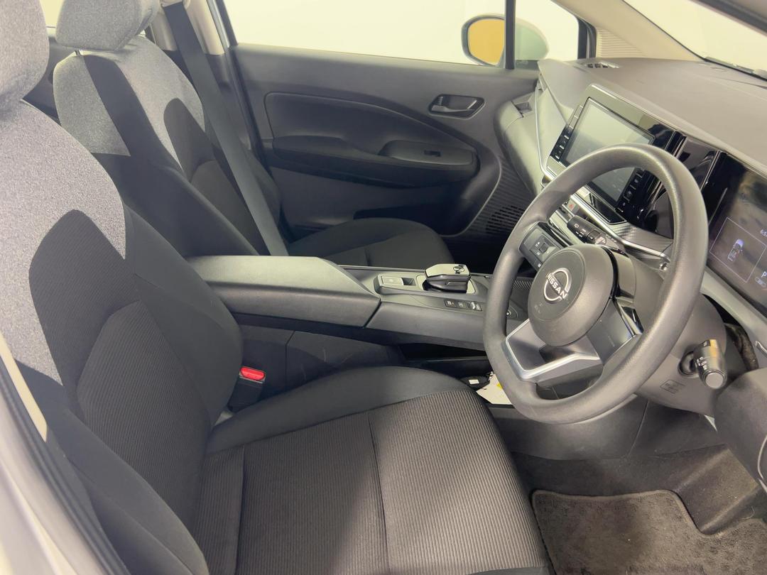 Photo '16' of Nissan Note