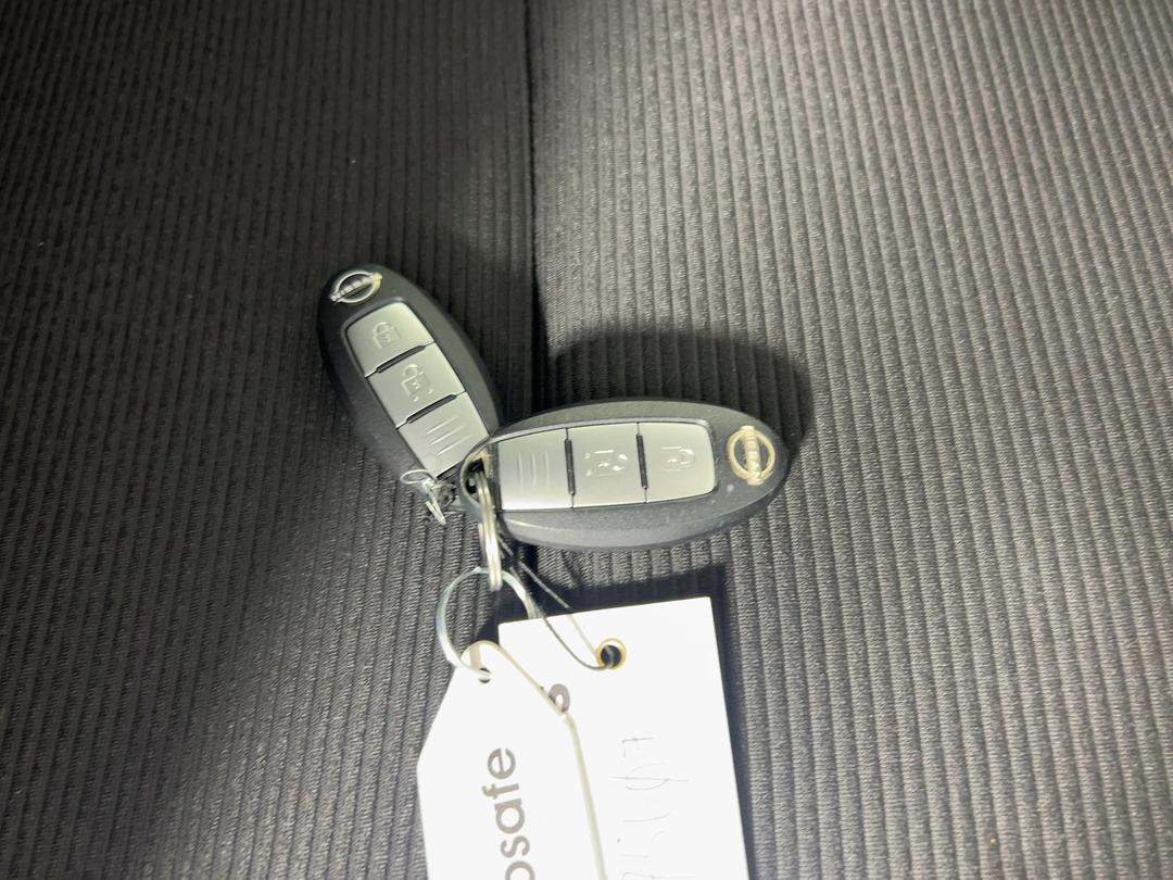 Photo '22' of Nissan Note