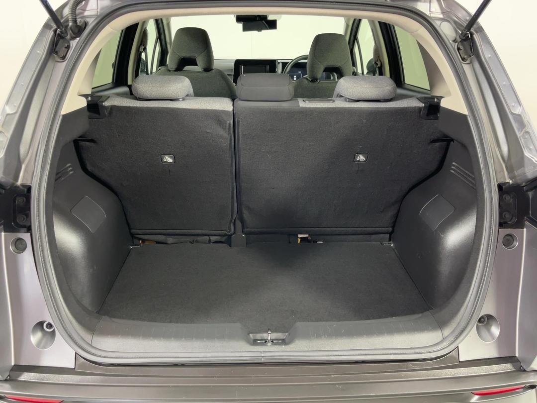 Photo '14' of Nissan Note