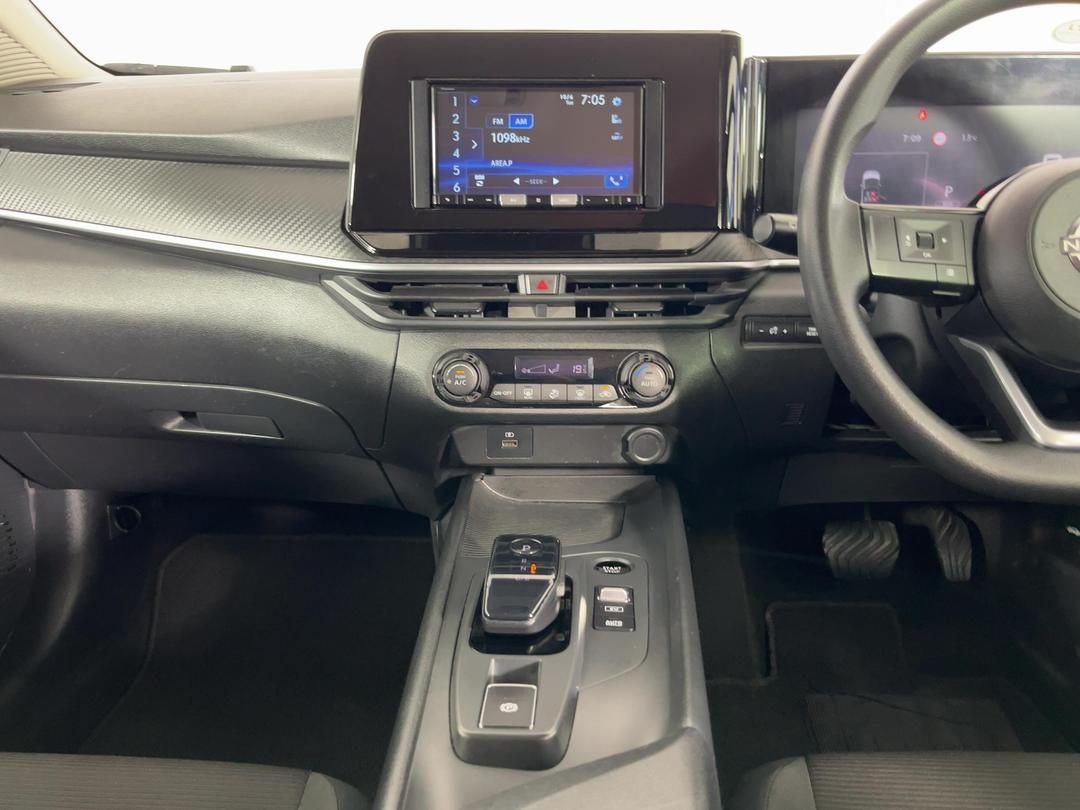 Photo '18' of Nissan Note