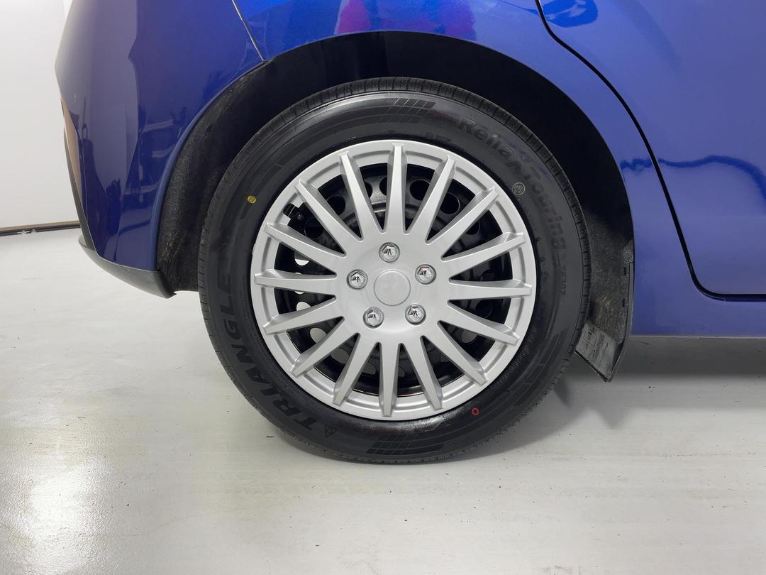 Photo '12' of Nissan Note
