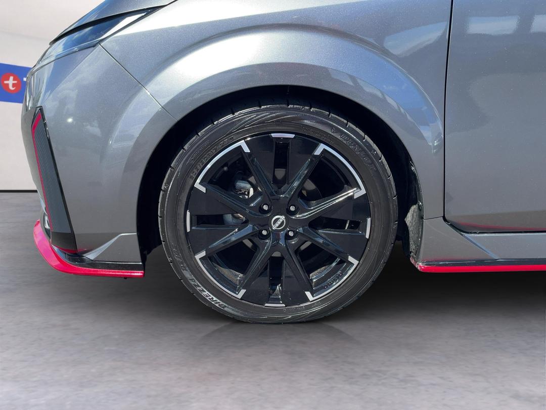 Photo '10' of Nissan Note