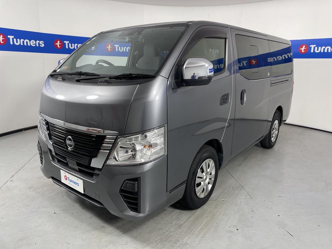 Photo '4' of Nissan NV350