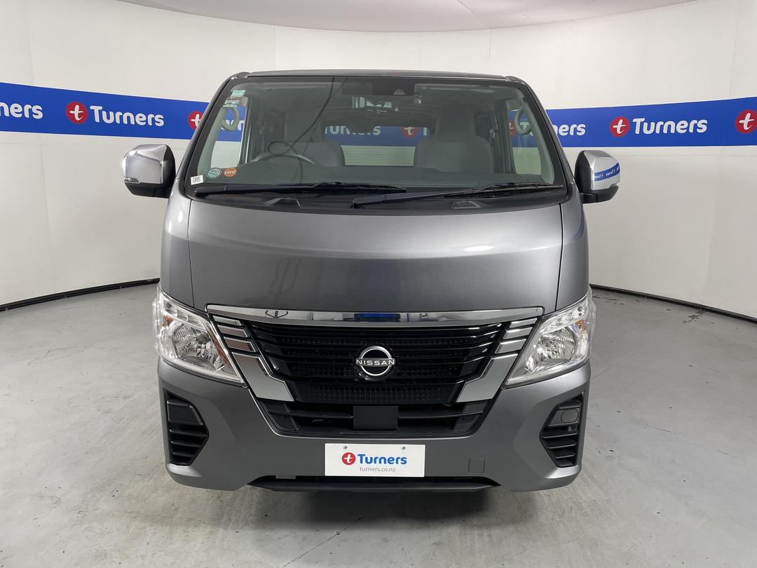 Photo '2' of Nissan NV350