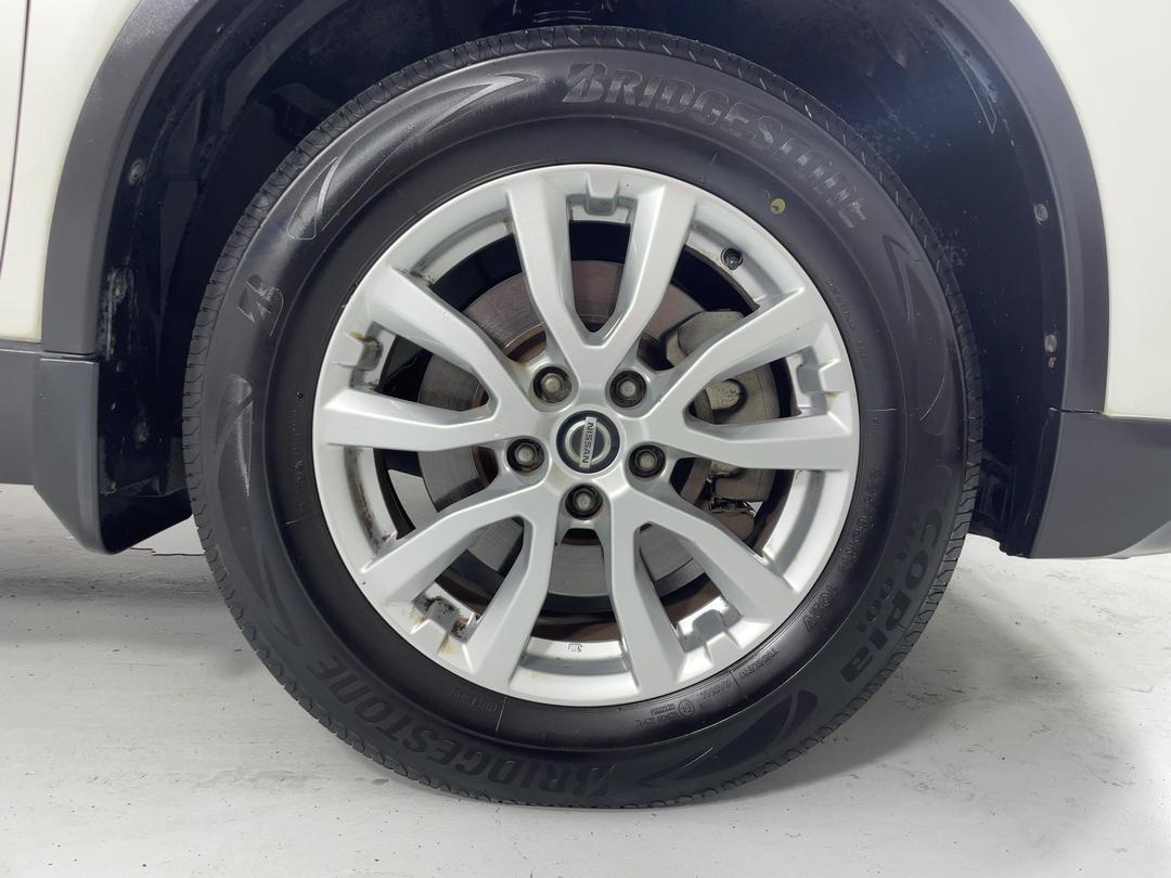 Photo '9' of Nissan X-Trail