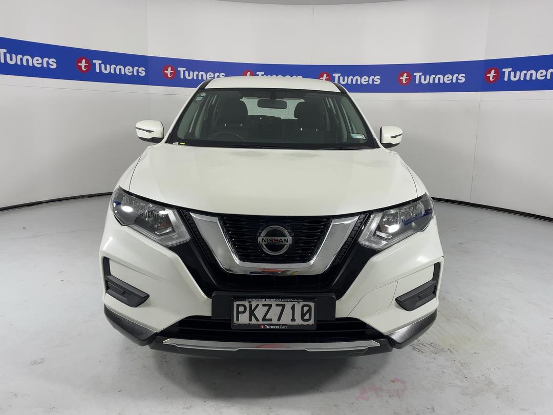 Photo '2' of Nissan X-Trail