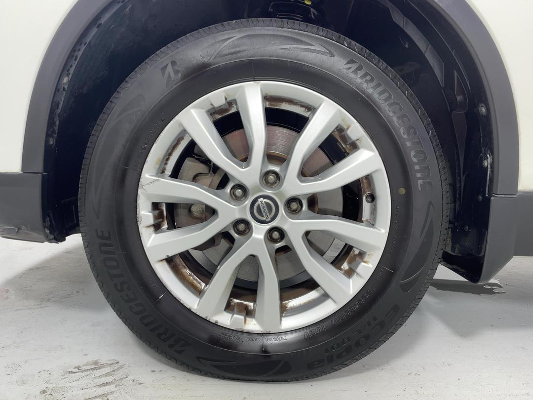 Photo '10' of Nissan X-Trail