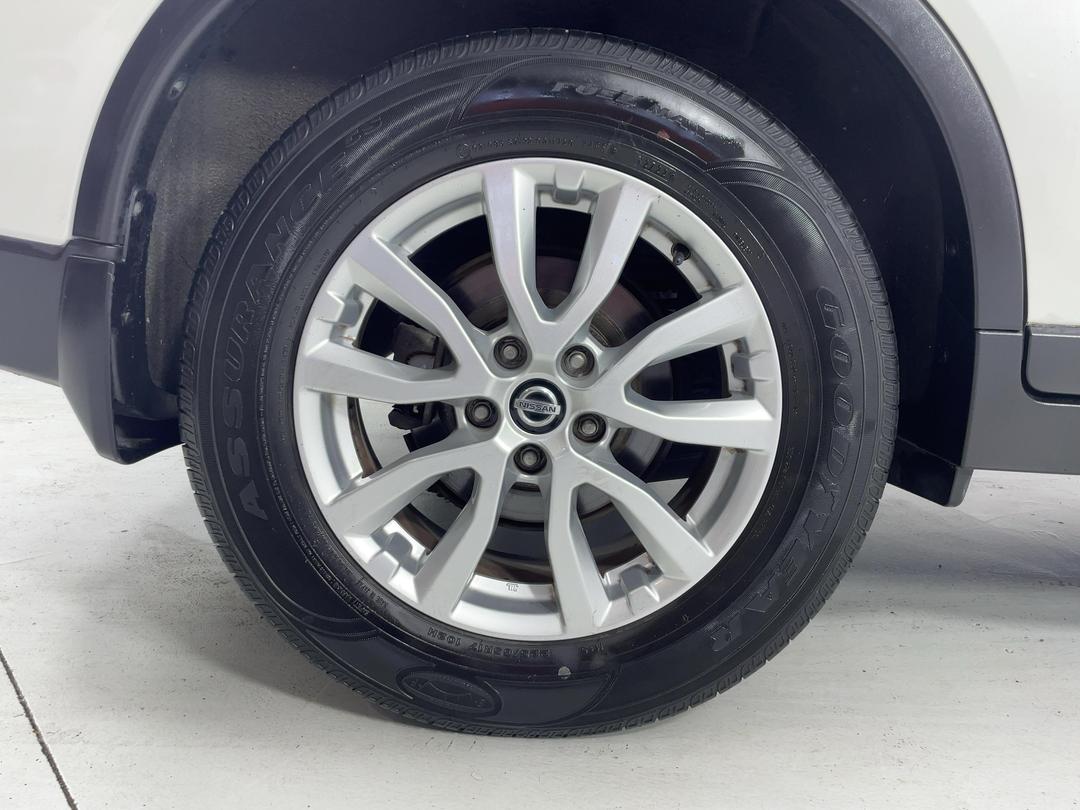 Photo '12' of Nissan X-Trail