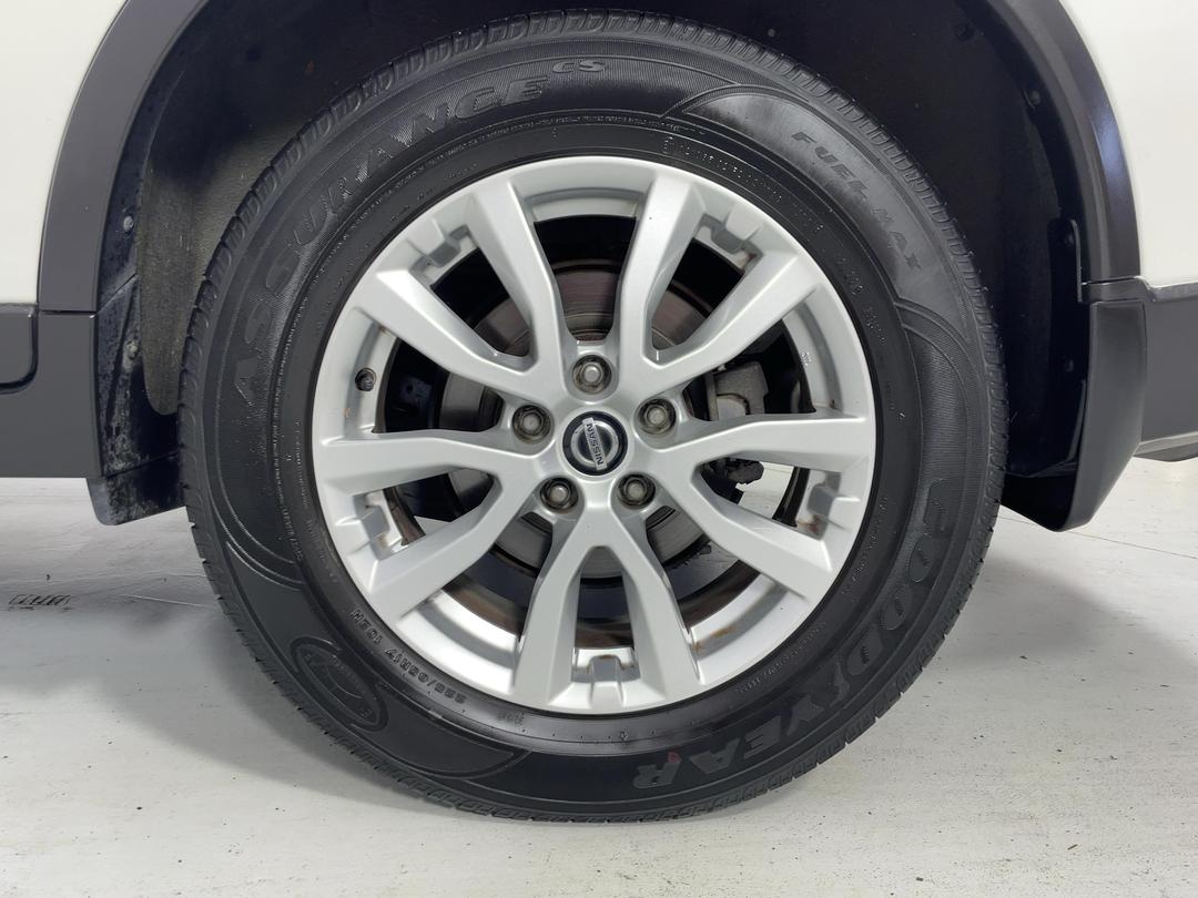 Photo '11' of Nissan X-Trail