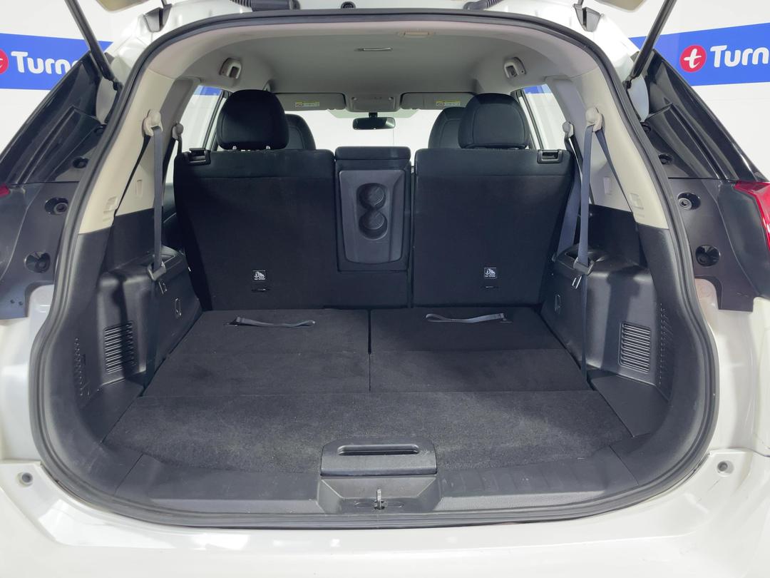 Photo '14' of Nissan X-Trail