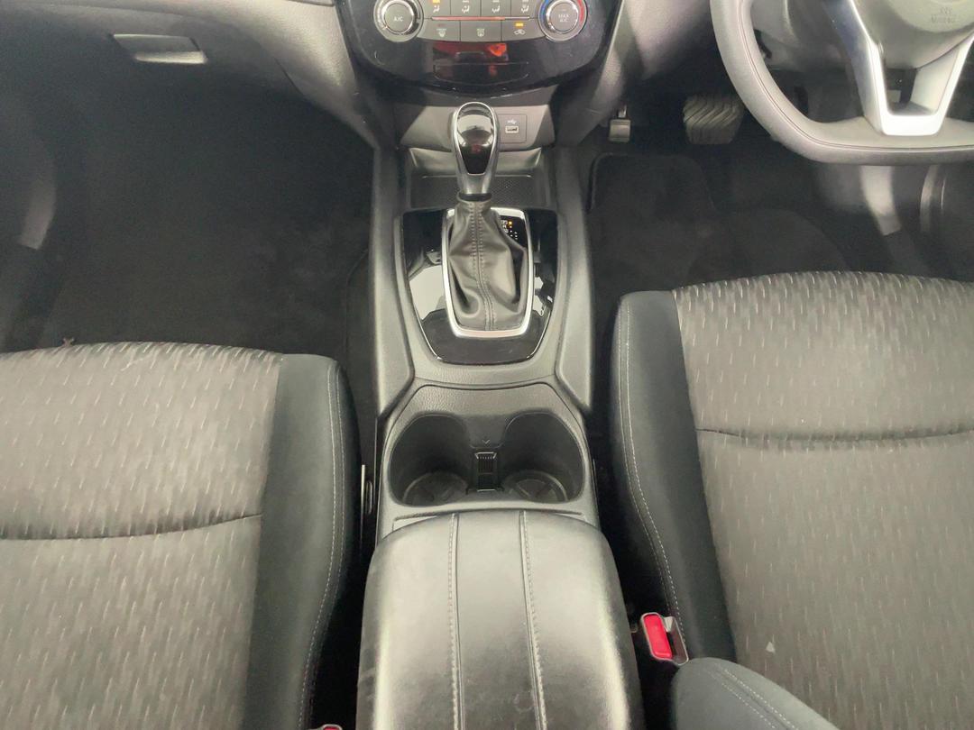 Photo '18' of Nissan X-Trail