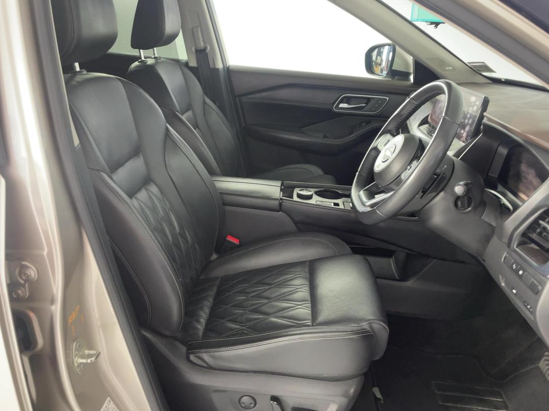 Photo '16' of Nissan X-Trail