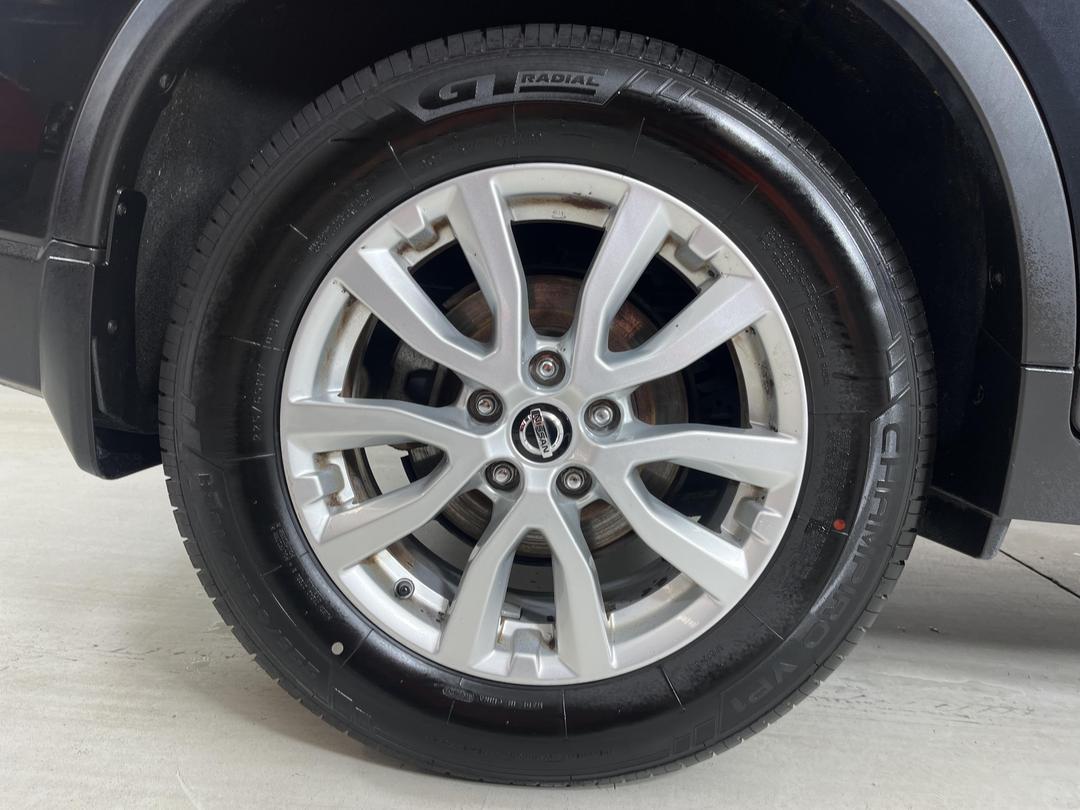 Photo '12' of Nissan X-Trail