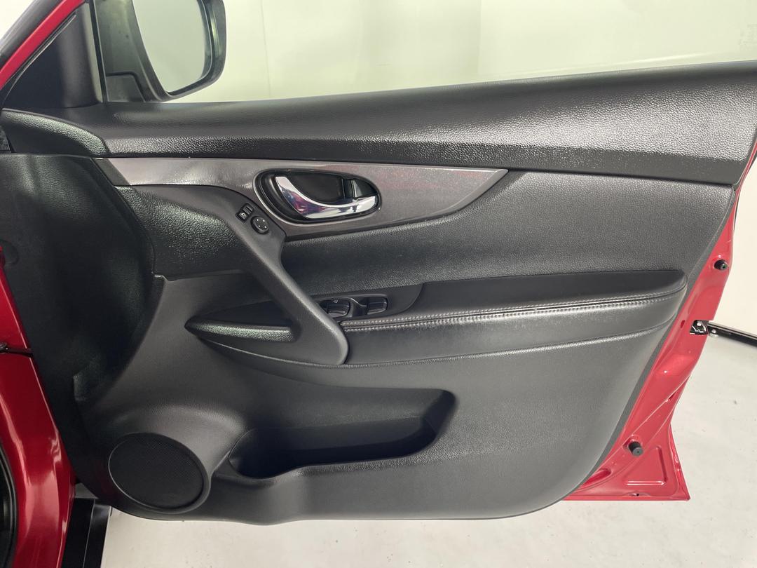 Photo '15' of Nissan X-Trail