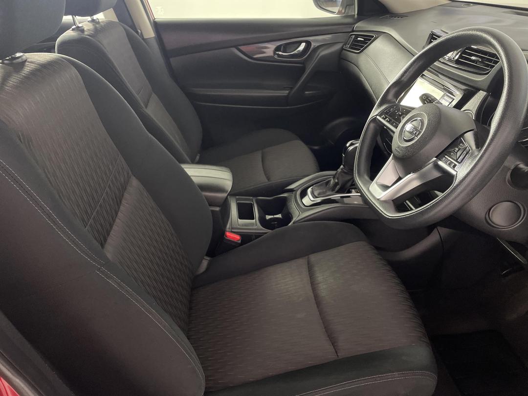 Photo '16' of Nissan X-Trail