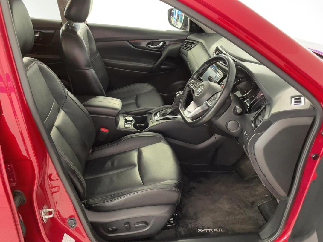 Photo '16' of Nissan X-Trail