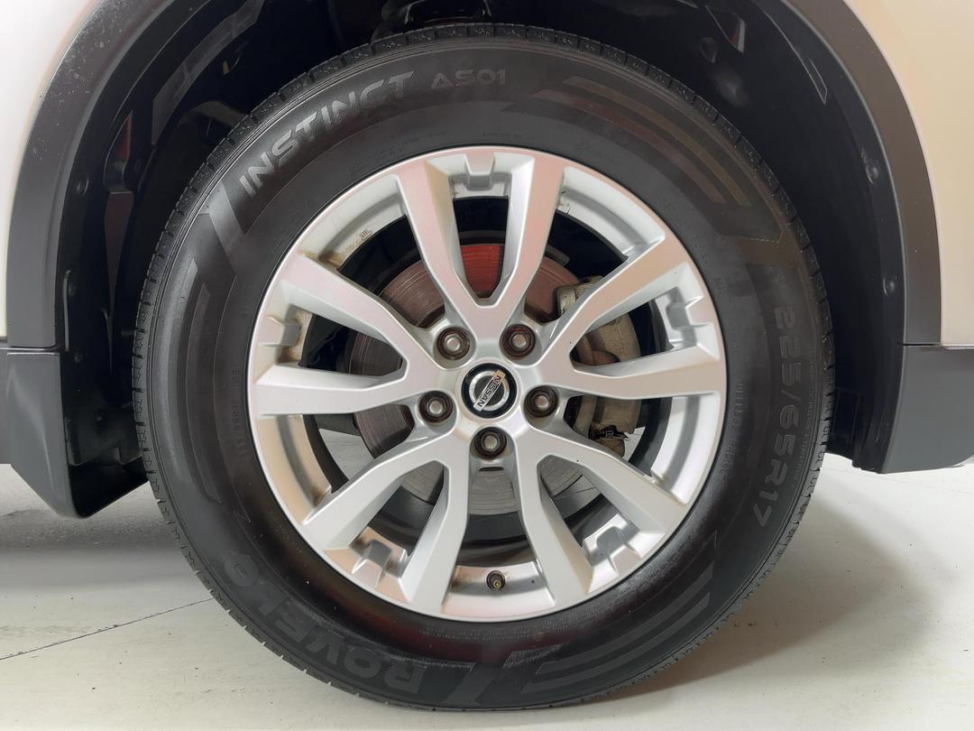 Photo '9' of Nissan X-Trail