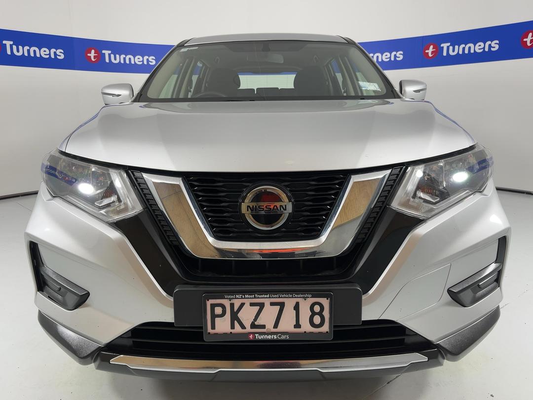 Photo '2' of Nissan X-Trail