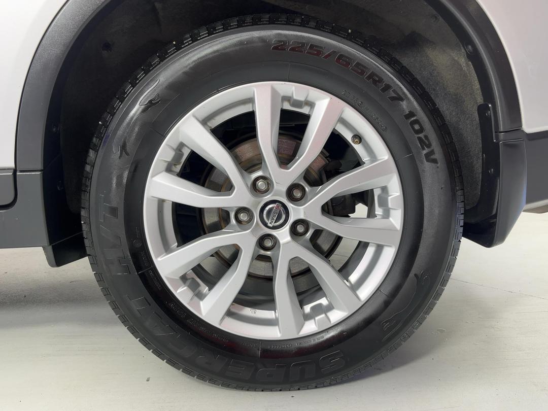 Photo '11' of Nissan X-Trail