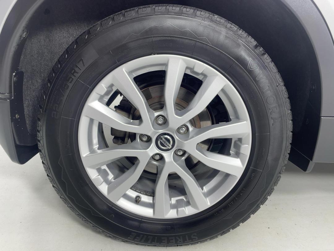 Photo '12' of Nissan X-Trail
