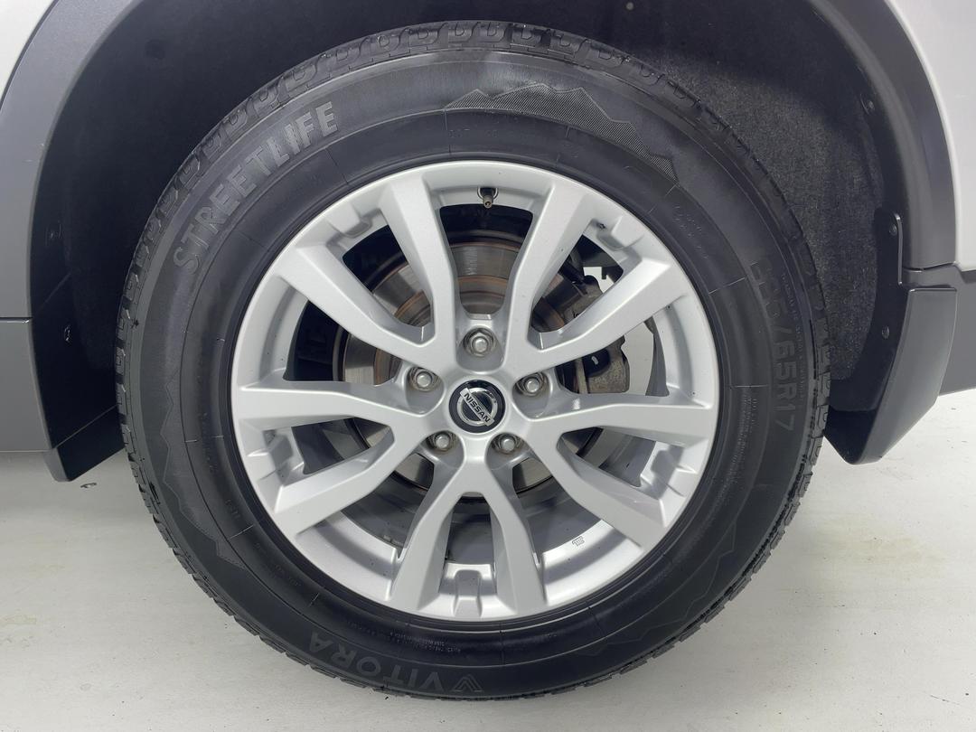 Photo '11' of Nissan X-Trail