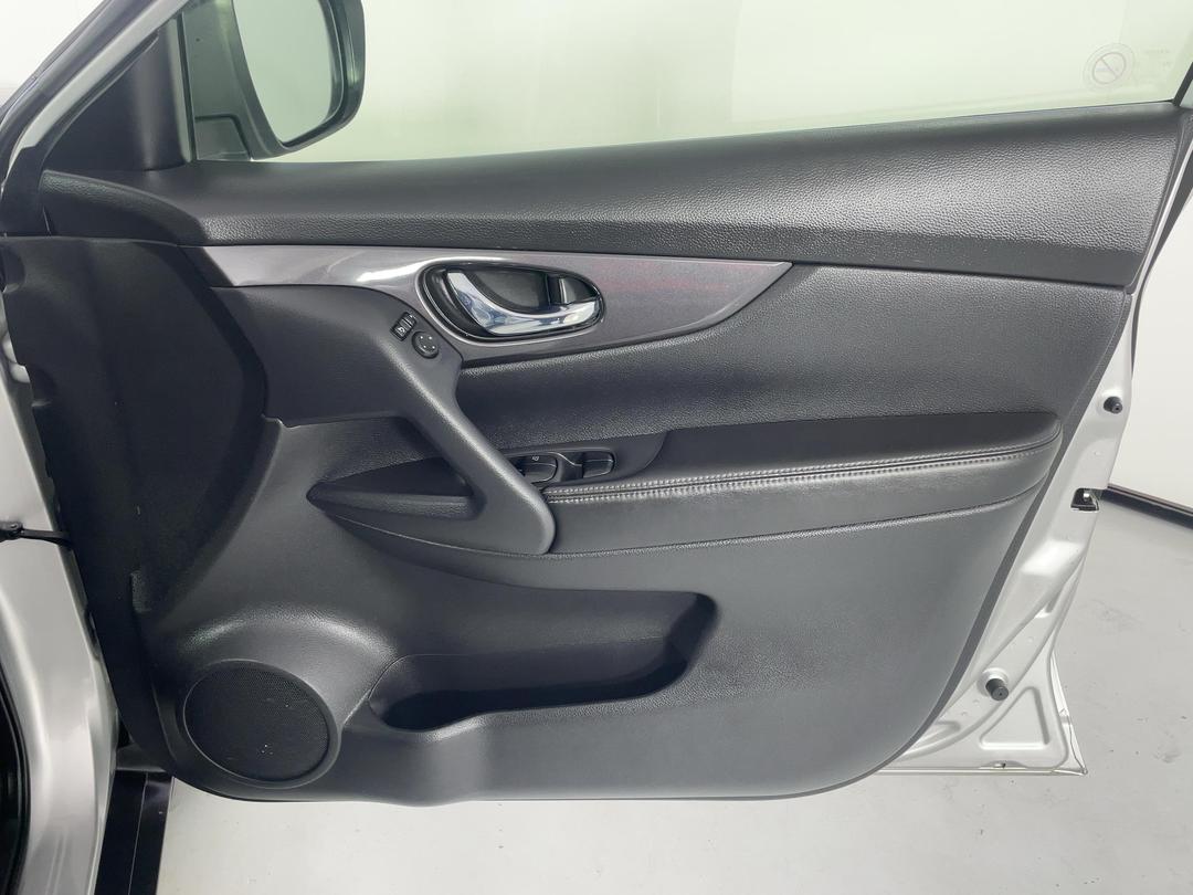 Photo '15' of Nissan X-Trail