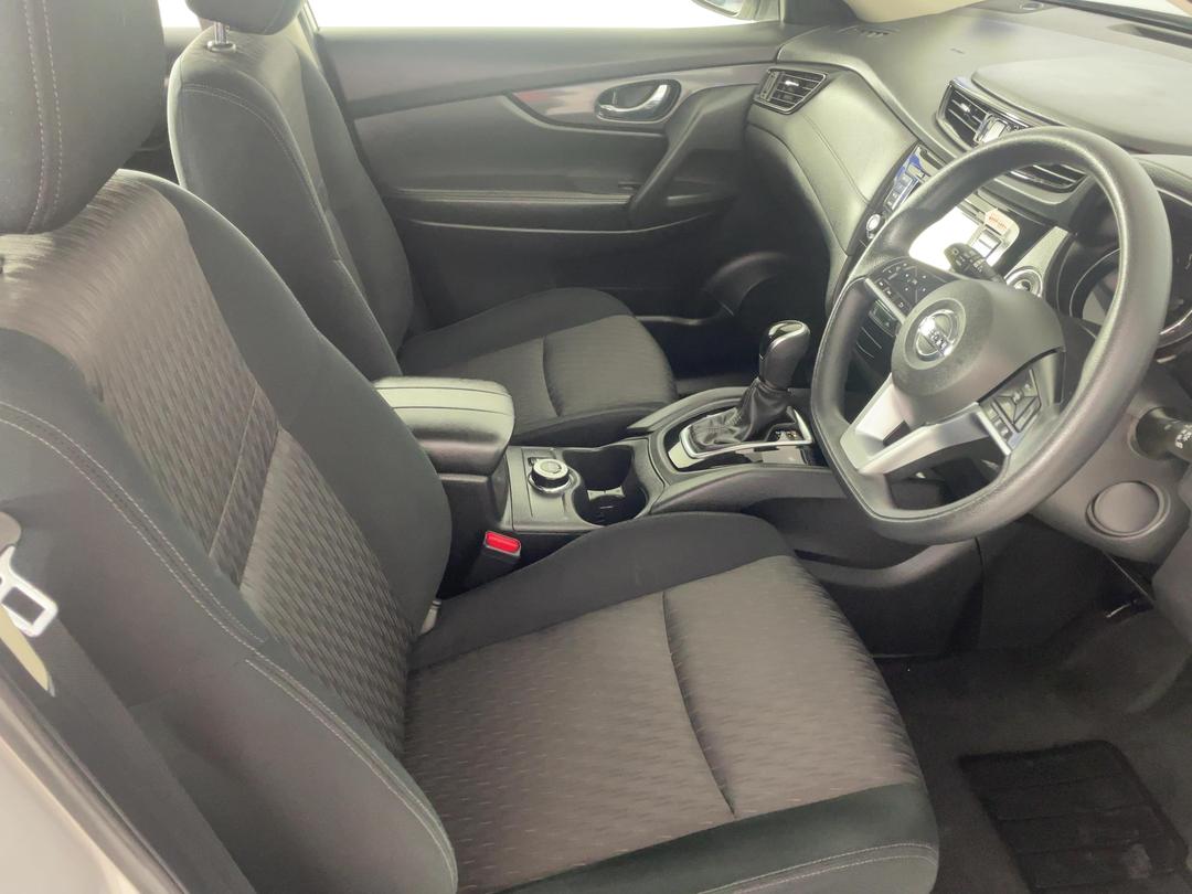 Photo '16' of Nissan X-Trail