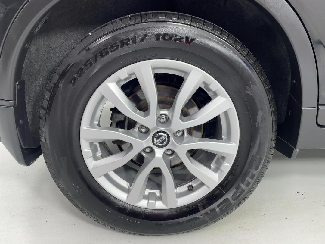 Photo '12' of Nissan X-Trail