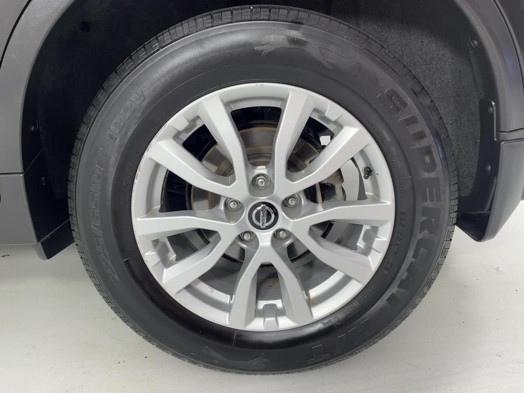Photo '11' of Nissan X-Trail